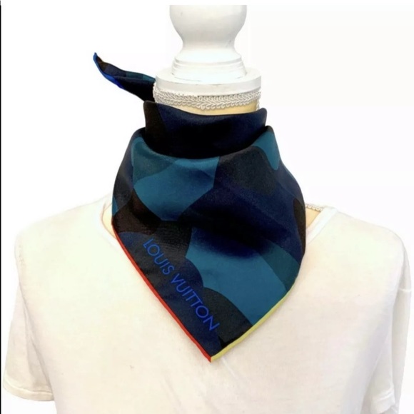 Louis Vuitton Silk Scarf Bandana Neck Scarf Camo - Picture 8 of 9